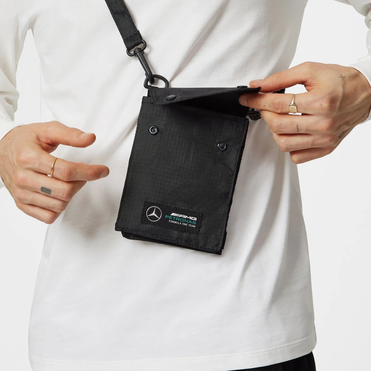 Mercedes-AMG Petronas F1 Travel Pouch